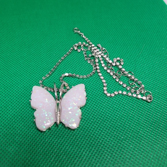 Elegant Silver Butterfly Pendant Necklace - Picture 3 of 5